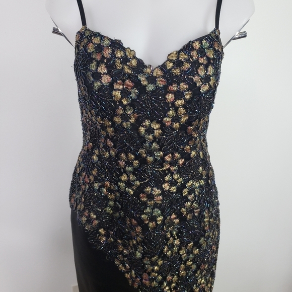 Menekshe black silk gown beaded appliqué formal - Picture 4 of 11